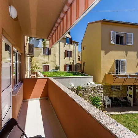 Διαμέρισμα Simoni Zd *